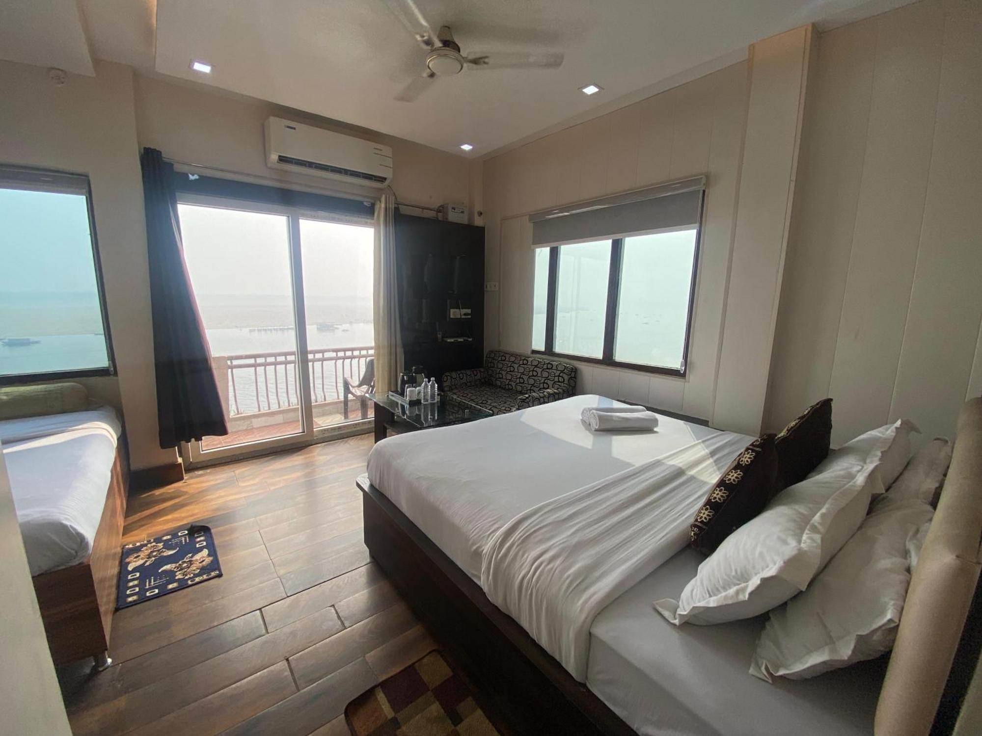 ורנאסי Hotel Sita Palace On Heritage Ghats Of Benaras מראה חיצוני תמונה