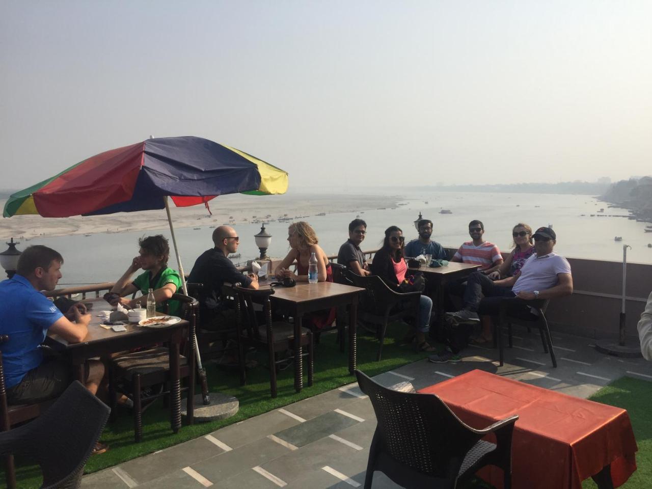 ורנאסי Hotel Sita Palace On Heritage Ghats Of Benaras מראה חיצוני תמונה