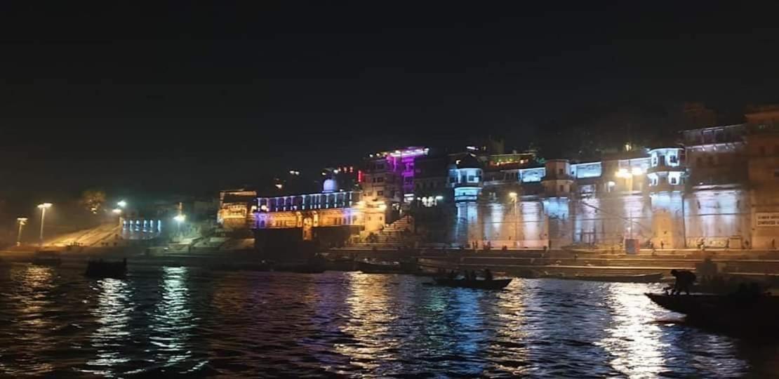 ורנאסי Hotel Sita Palace On Heritage Ghats Of Benaras מראה חיצוני תמונה