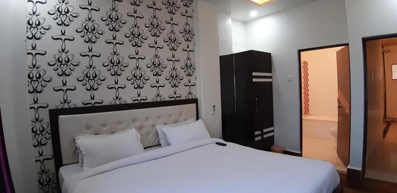 ורנאסי Hotel Sita Palace On Heritage Ghats Of Benaras מראה חיצוני תמונה